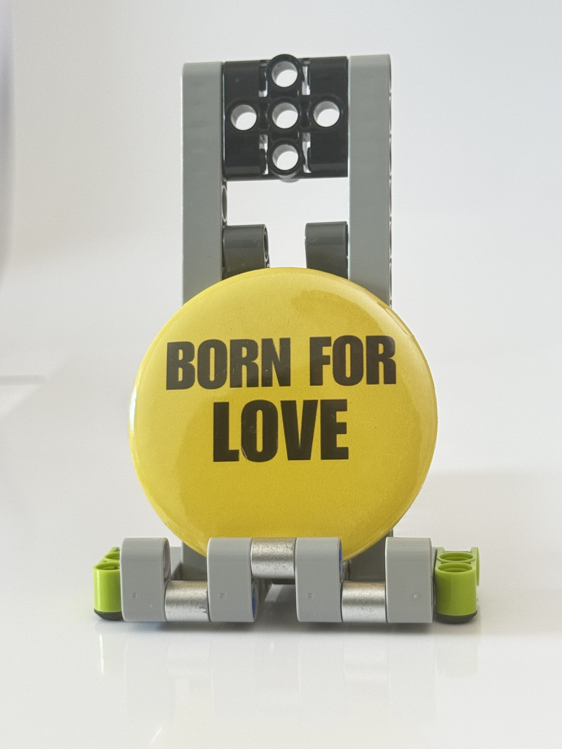 "BORN FOR LOVE" Pop Pin